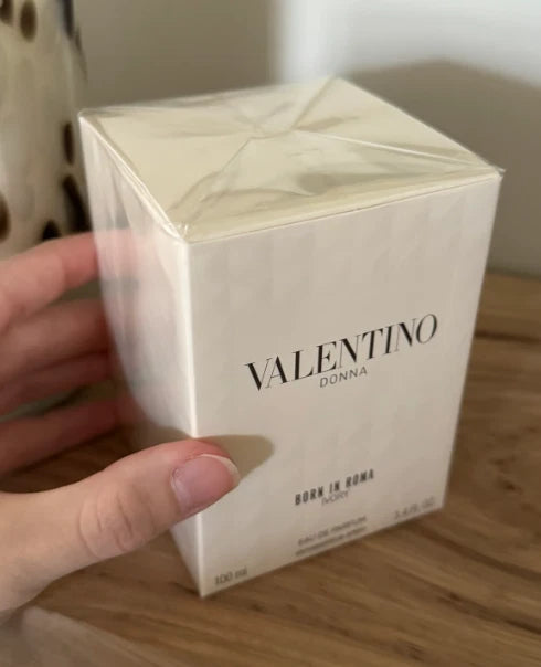 VALENTINO DONNA BORN IN ROMA IVORY EAU DE PARFUM SPRAY 3.4 Oz